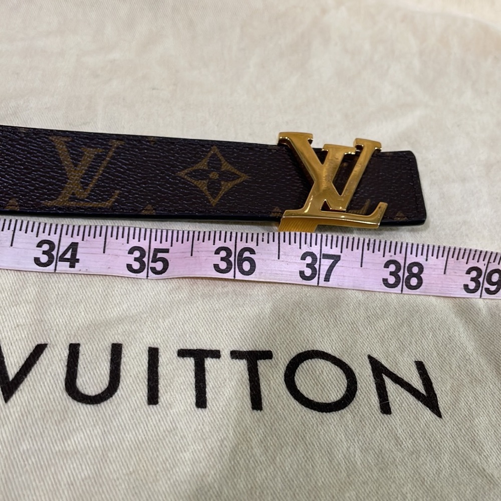 Sold  / Louis Vuitton Monogram reversible belt 80/32 - Picture 5 of 16